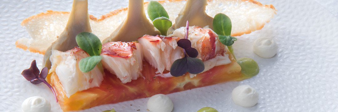 Artichaut barigoule, homard et tomate ananas